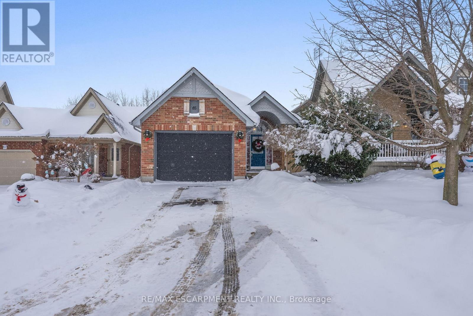 85 Biscayne Crescent, Orangeville, ON - Outdoor With Facade