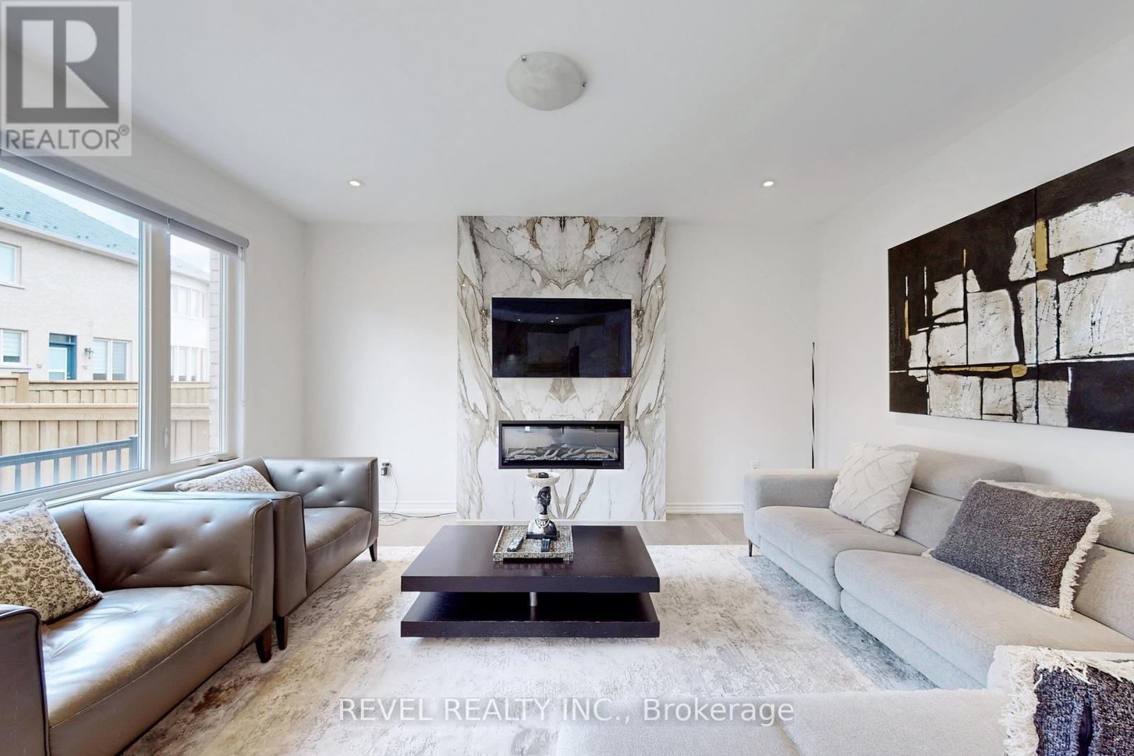 Porcelain Accent wall - 234 Wesmina Avenue, Whitchurch-Stouffville (Stouffville), ON - Indoor Photo Showing Living Room