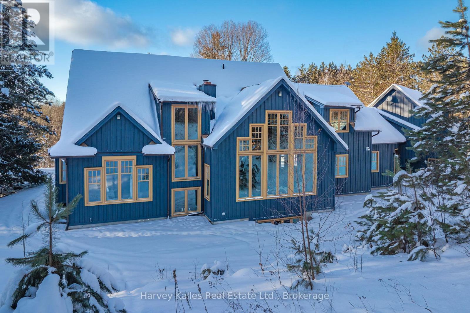 1074 Tally Ho Winter Park Road, Lake Of Bays (Sinclair), ON - Outdoor With Facade