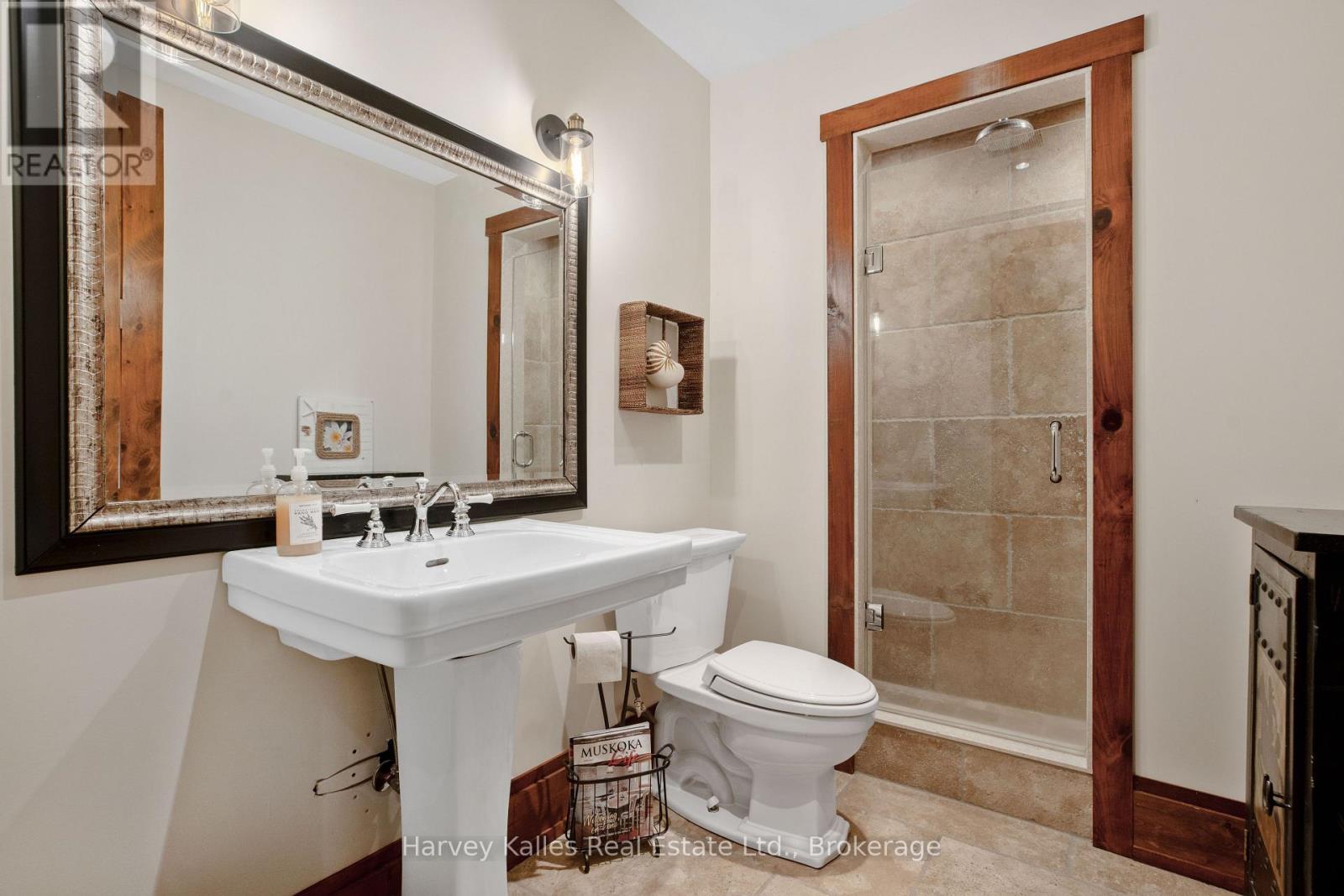 1074 Tally Ho Winter Park Road, Lake Of Bays (Sinclair), ON - Indoor Photo Showing Bathroom