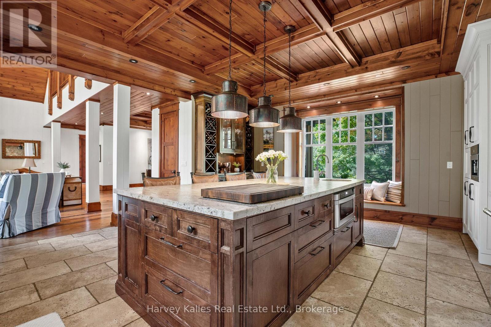 1074 Tally Ho Winter Park Road, Lake Of Bays (Sinclair), ON - Indoor