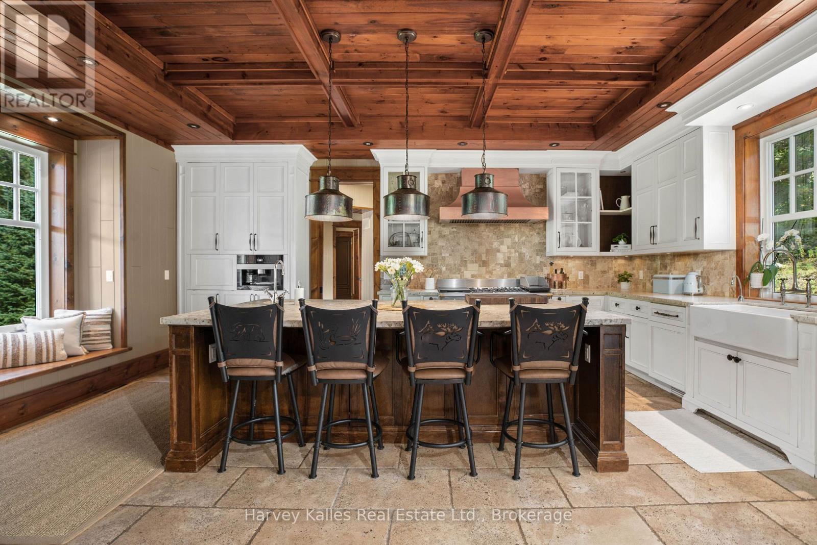 1074 Tally Ho Winter Park Road, Lake Of Bays (Sinclair), ON - Indoor