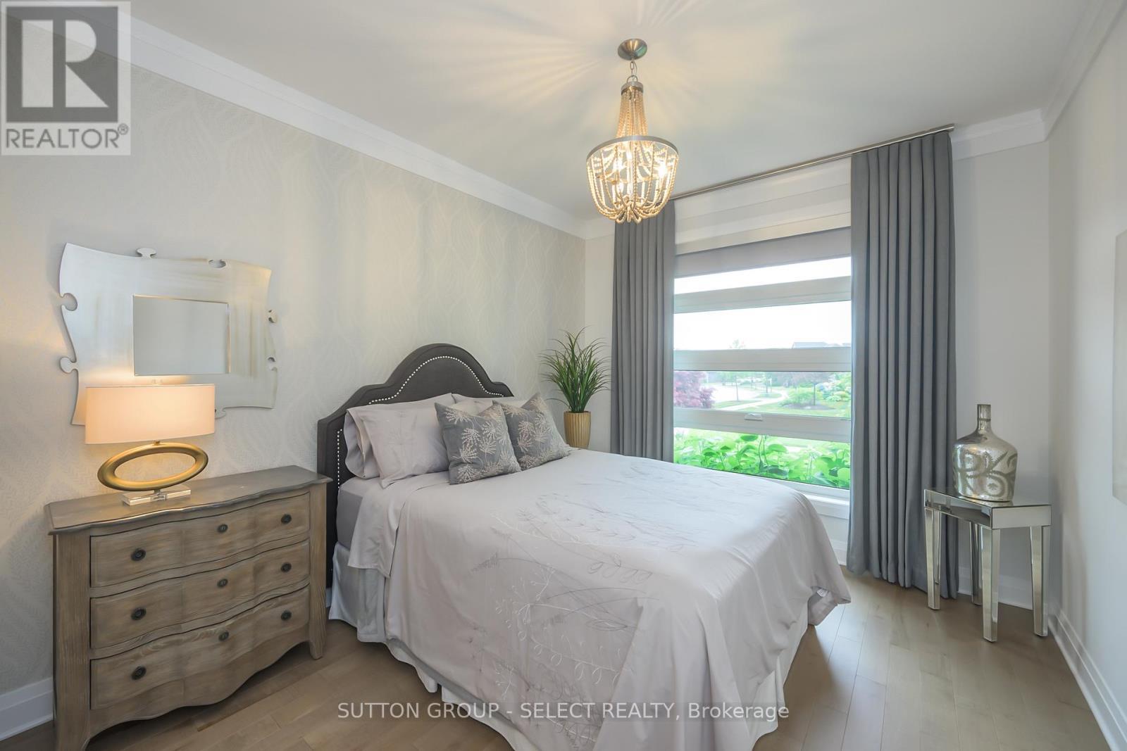 346 Bradwell Chase, London North (North R), ON - Indoor Photo Showing Bedroom