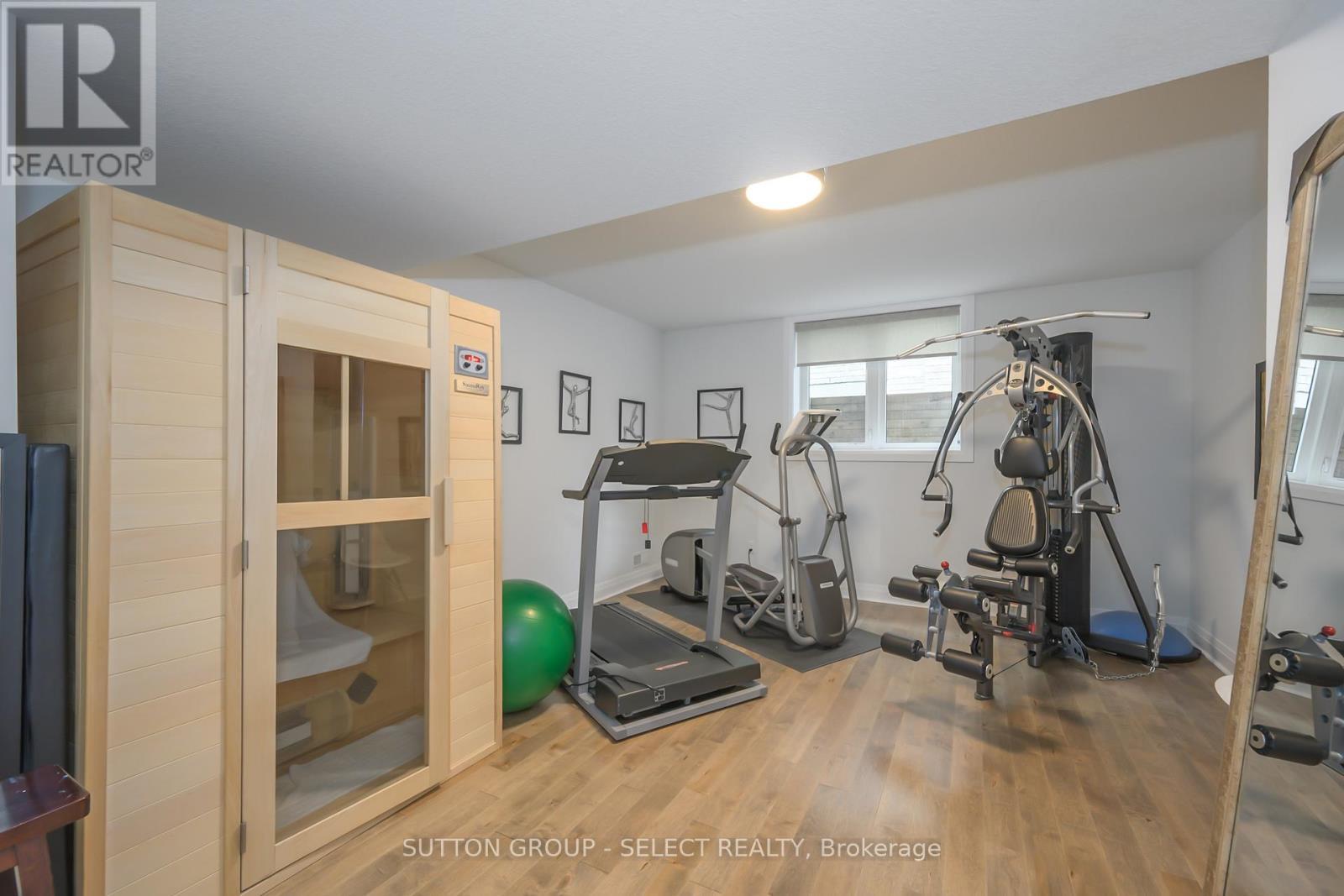 346 Bradwell Chase, London North (North R), ON - Indoor Photo Showing Gym Room