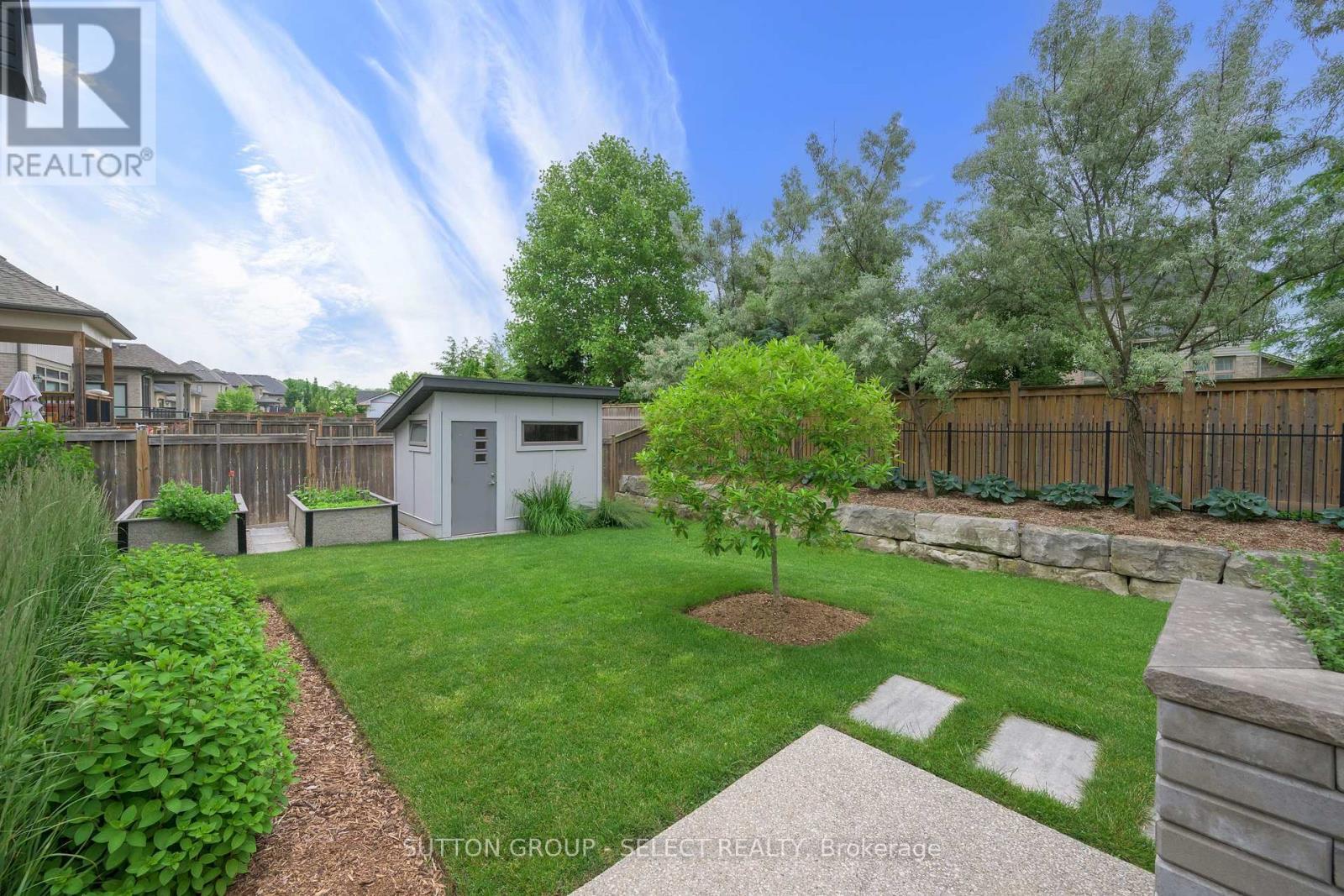 346 Bradwell Chase, London North (North R), ON - Outdoor With Backyard