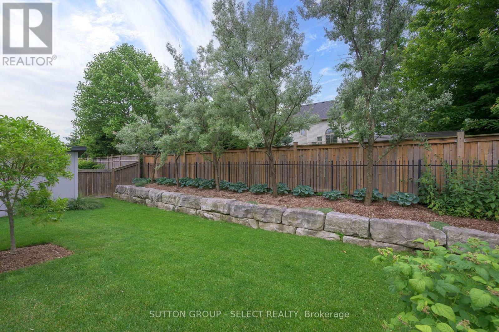 346 Bradwell Chase, London North (North R), ON - Outdoor With Backyard