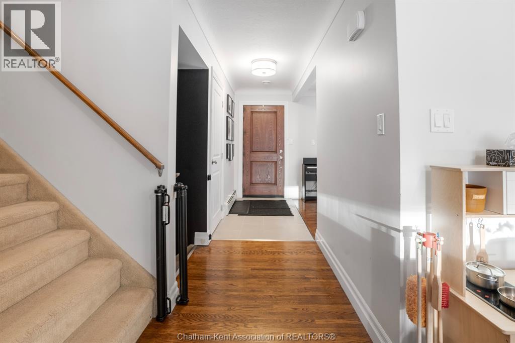 32 Lynnwood Drive, Chatham, ON - Indoor Photo Showing Other Room