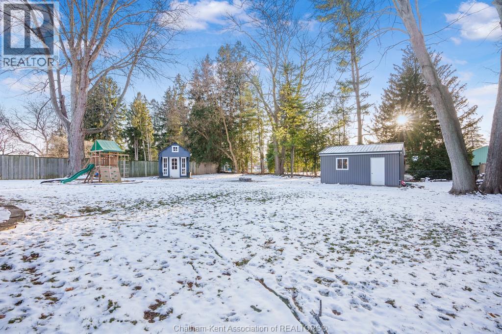 32 Lynnwood Drive, Chatham, ON - Outdoor