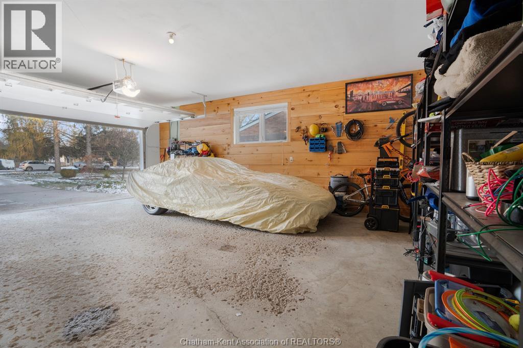 32 Lynnwood Drive, Chatham, ON - Indoor