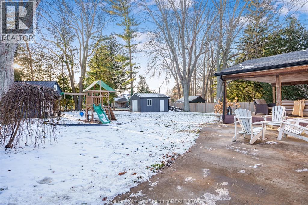32 Lynnwood Drive, Chatham, ON - Outdoor