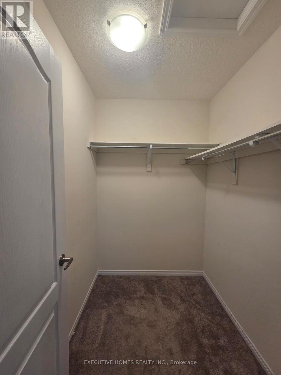 204 Maclachlan Avenue, Haldimand, ON - Indoor With Storage