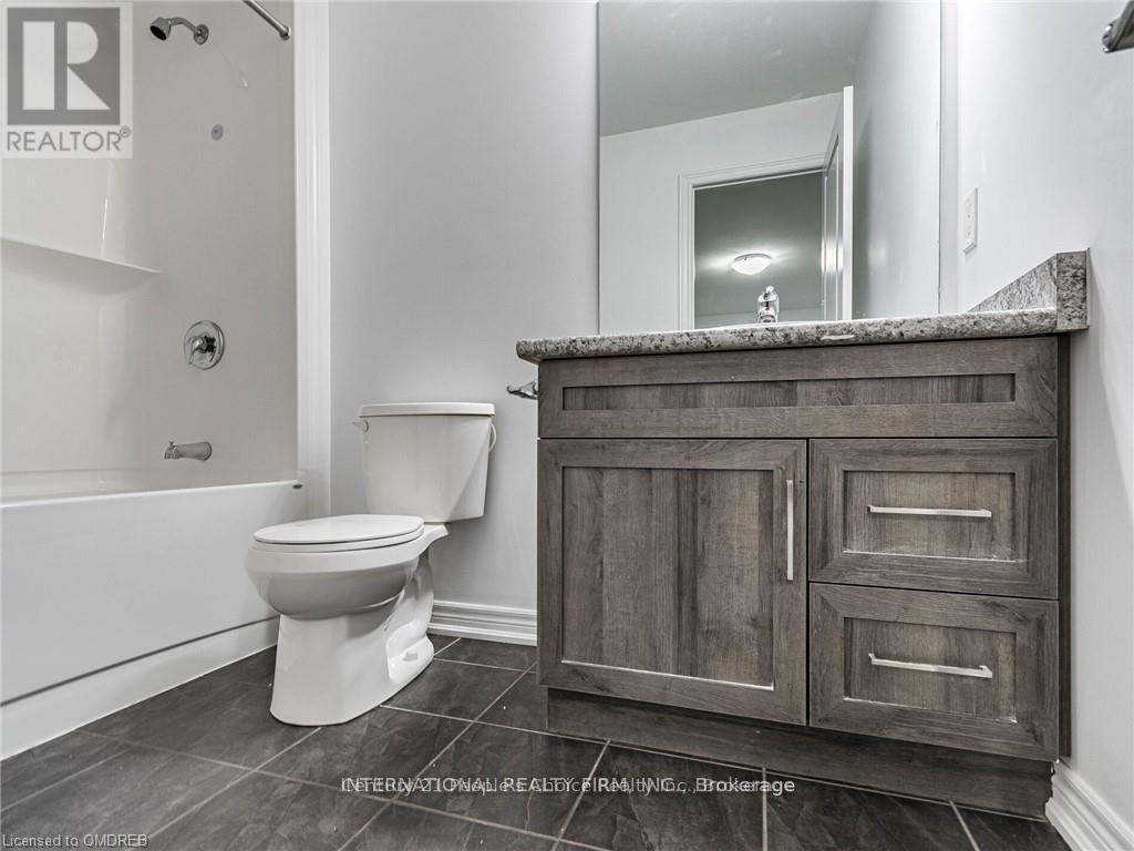1 Haney Drive, Thorold, ON - Indoor Photo Showing Bathroom