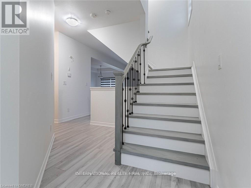 1 Haney Drive, Thorold, ON - Indoor Photo Showing Other Room