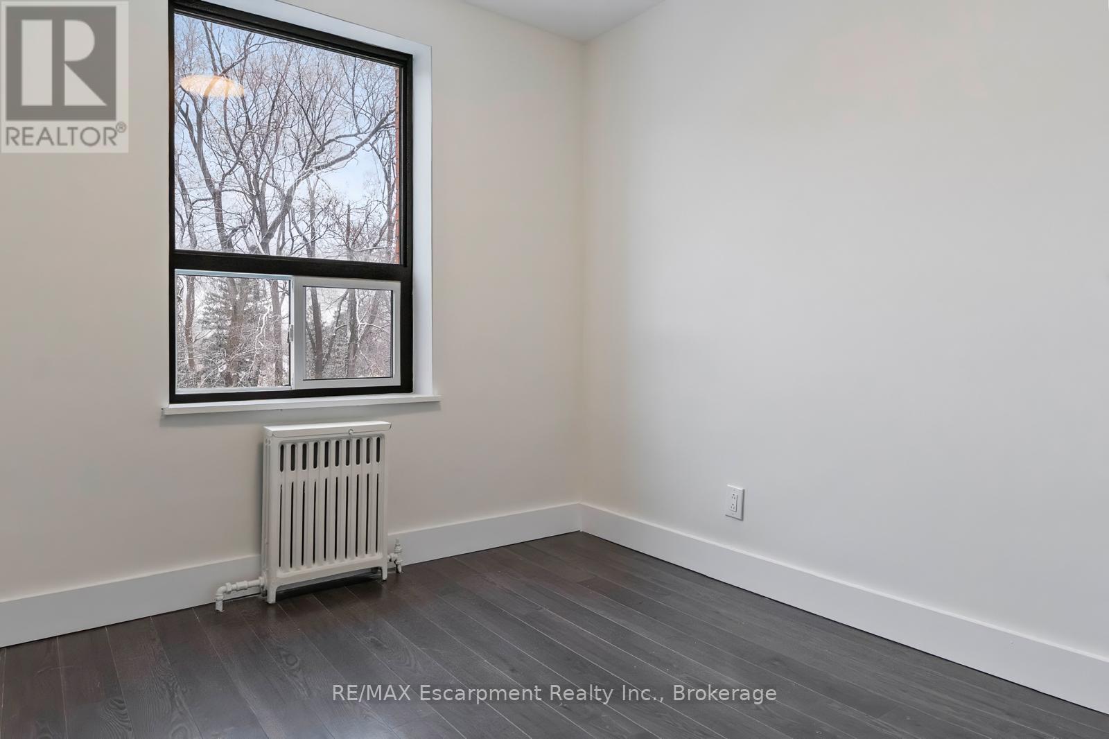 303 - 110 South Forster Park Drive, Oakville (Co Central), ON - Indoor Photo Showing Other Room