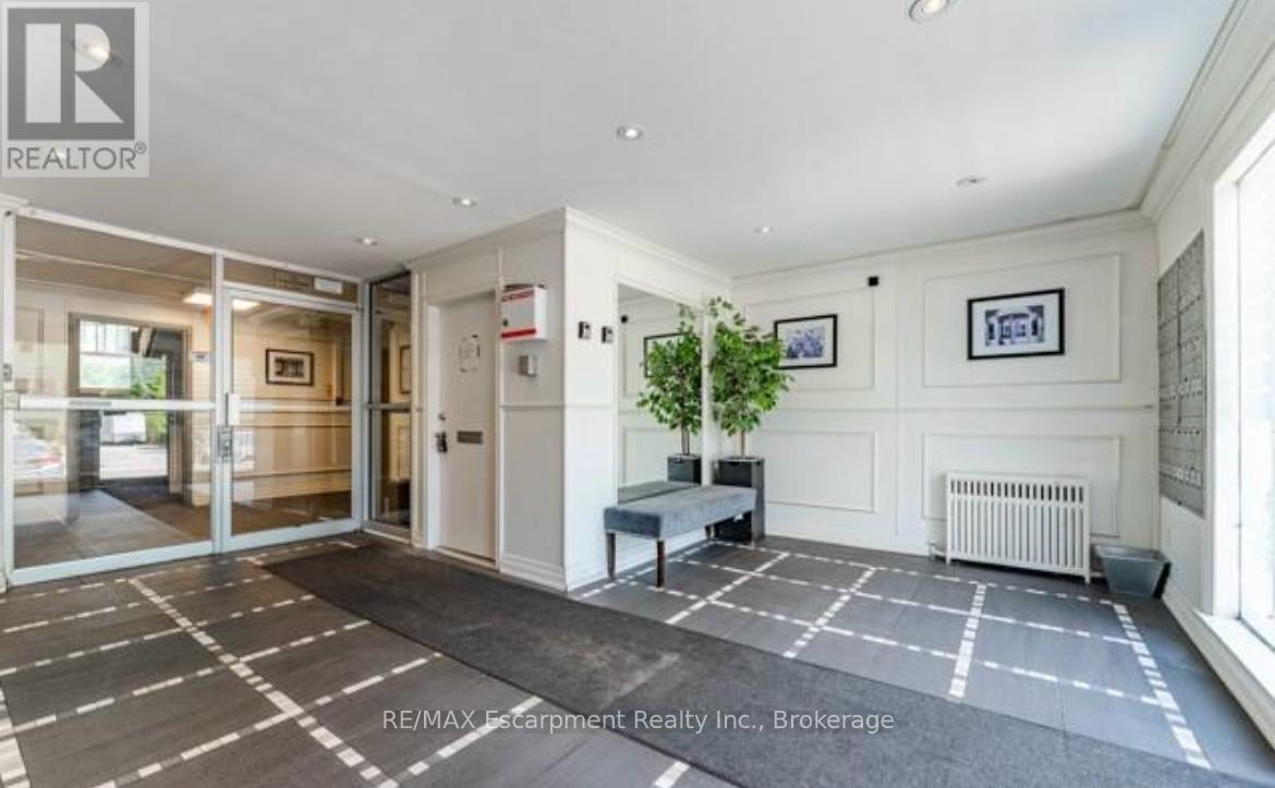 303 - 110 South Forster Park Drive, Oakville (Co Central), ON - Photo Showing Other Room