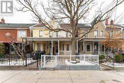 205 MARKHAM STREET Toronto, ON M6J 2G7