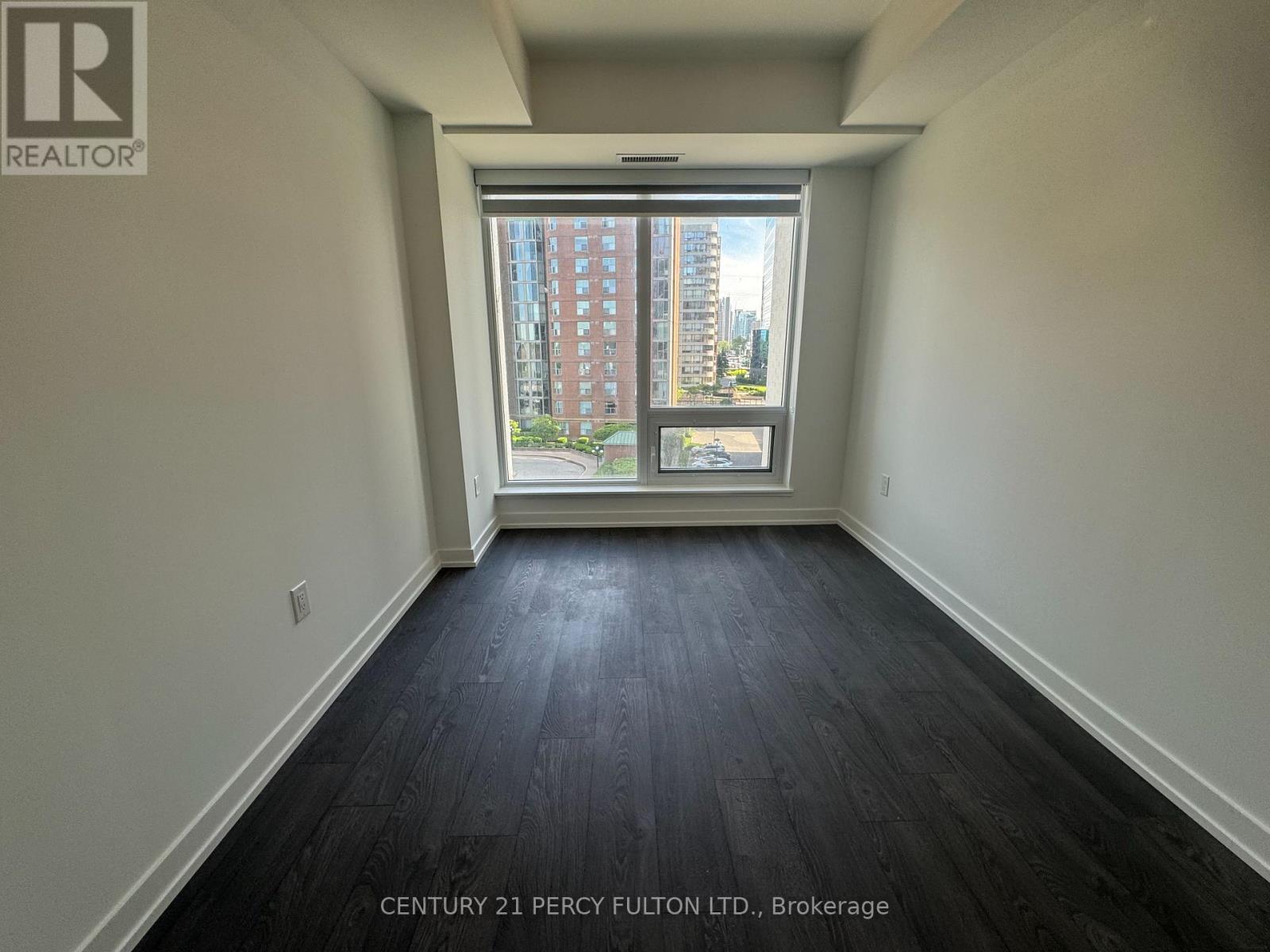 Primary bedroom - 511 - 8 Olympic Gardens Drive, Toronto, ON - Indoor Photo Showing Other Room