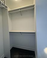 Walk-in closet -