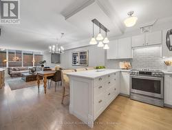 810 - 45 CARLTON STREET Toronto, ON M5B 2H9