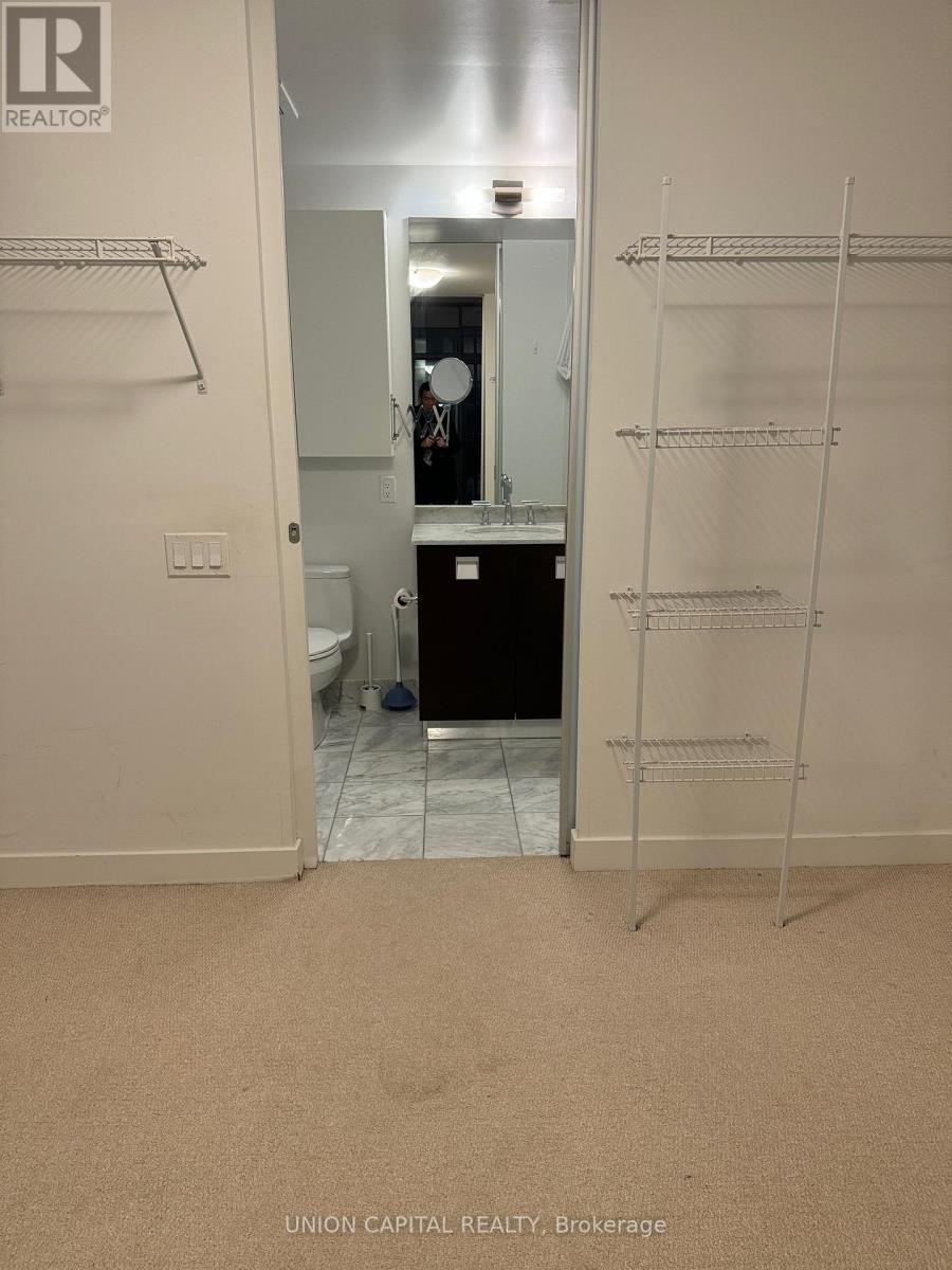 3801 - 33 Charles Street E, Toronto, ON - Indoor With Storage