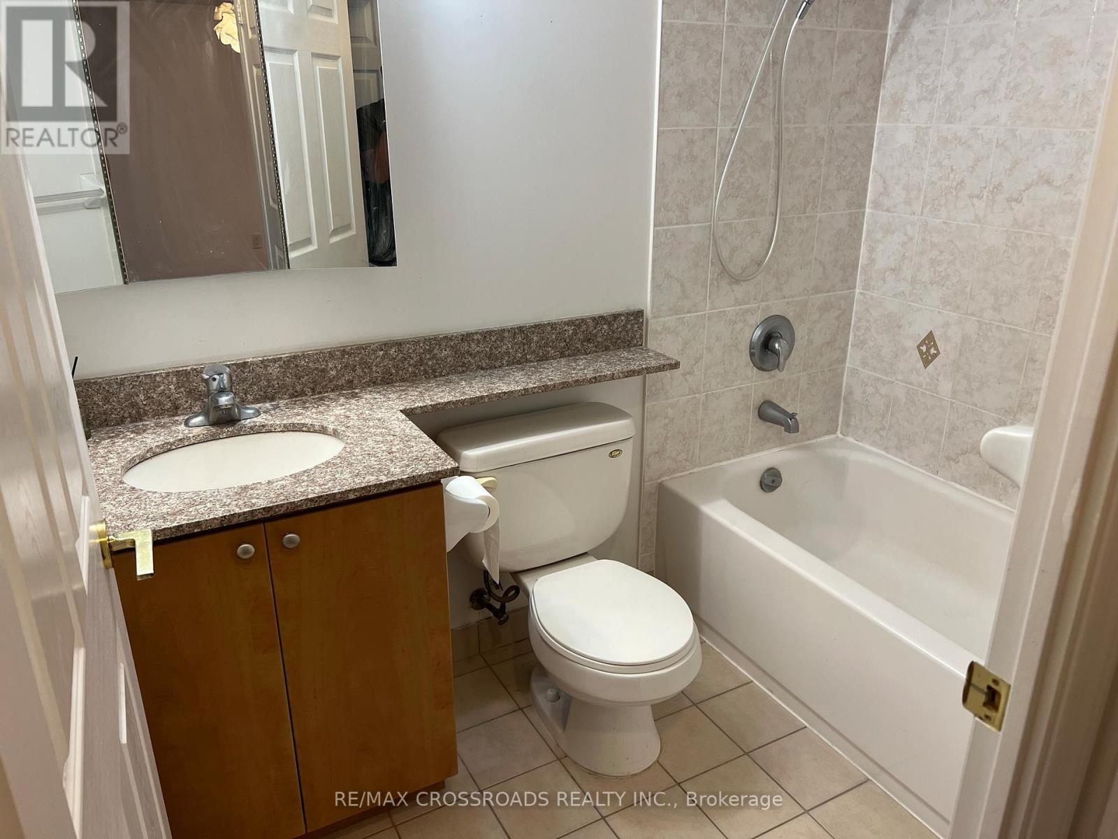 501 - 5500 Yonge Street, Toronto, ON - Indoor Photo Showing Bathroom