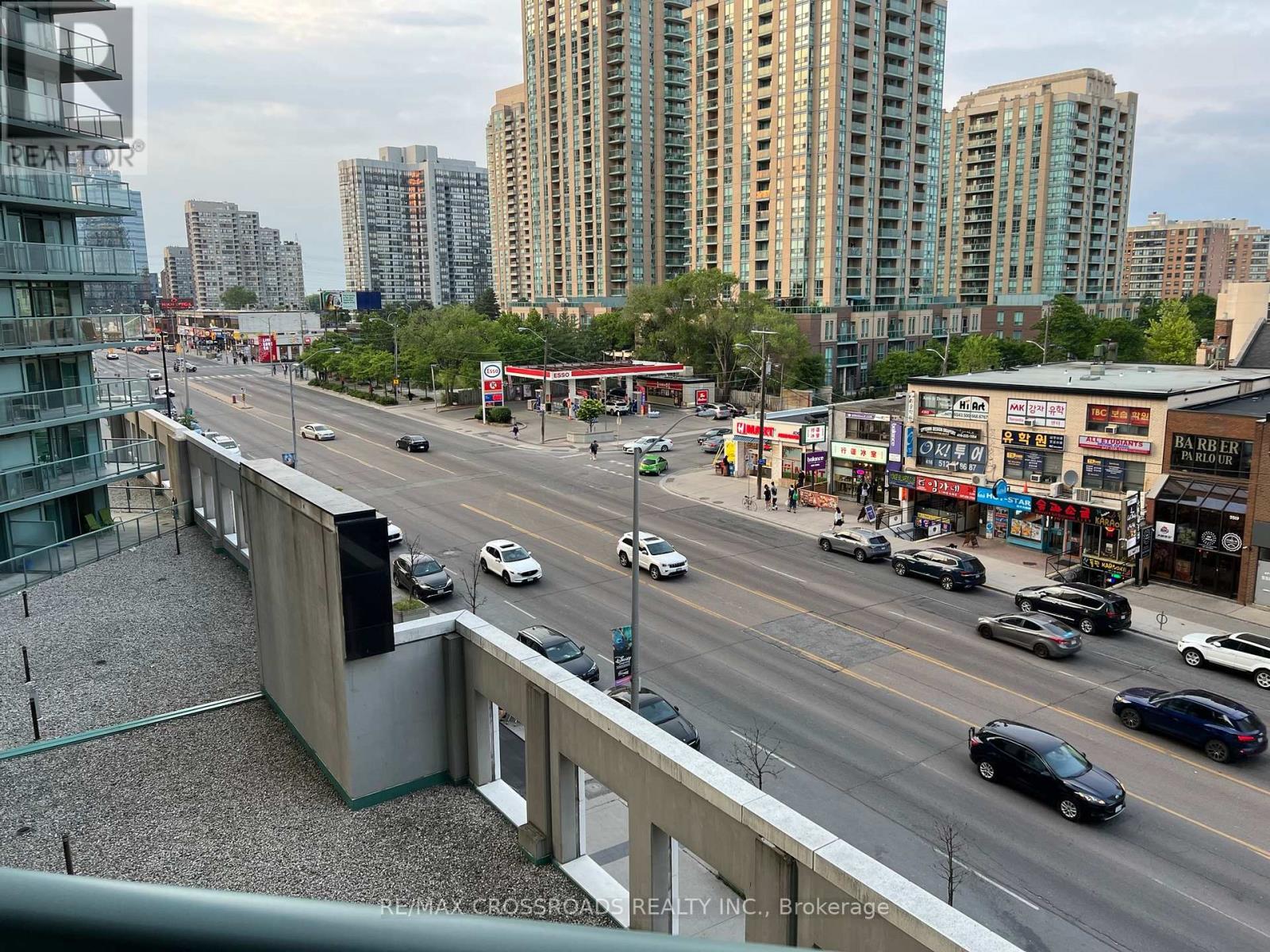 501 - 5500 Yonge Street, Toronto, ON - Outdoor With Balcony With Facade
