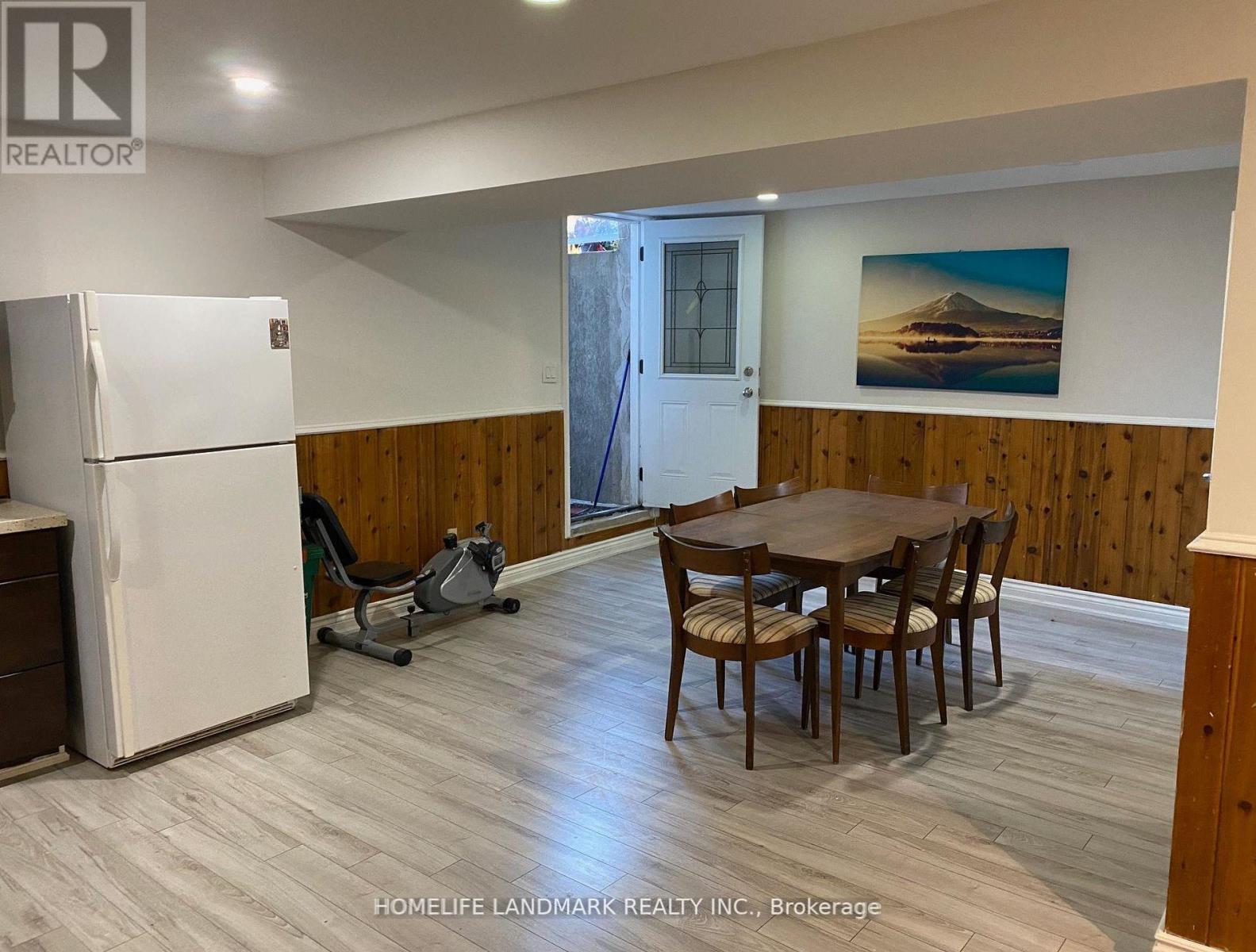 1872 Parkside Drive, Pickering, ON - Indoor Photo Showing Dining Room