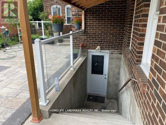 1872 Parkside Drive, Pickering, ON - Outdoor