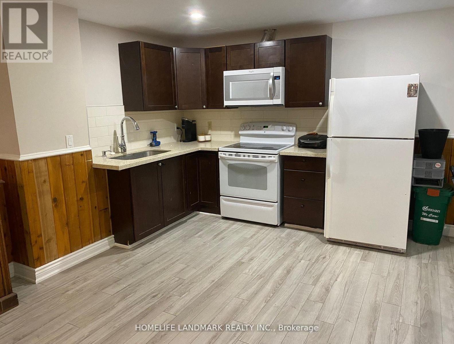 1872 Parkside Drive, Pickering, ON - Indoor Photo Showing Kitchen
