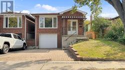 15 THISTLEWAITE CRESCENT Toronto, ON M1S 3Y8