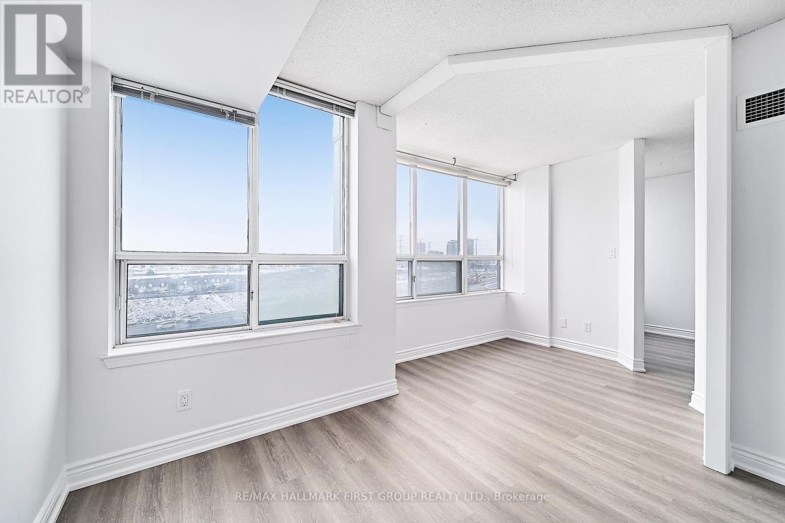 801 - 1625 Pickering Parkway, Pickering, ON - Indoor Photo Showing Other Room