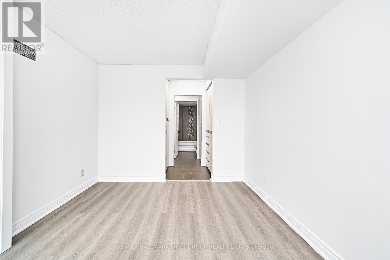 801 - 1625 Pickering Parkway, Pickering, ON - Indoor Photo Showing Other Room
