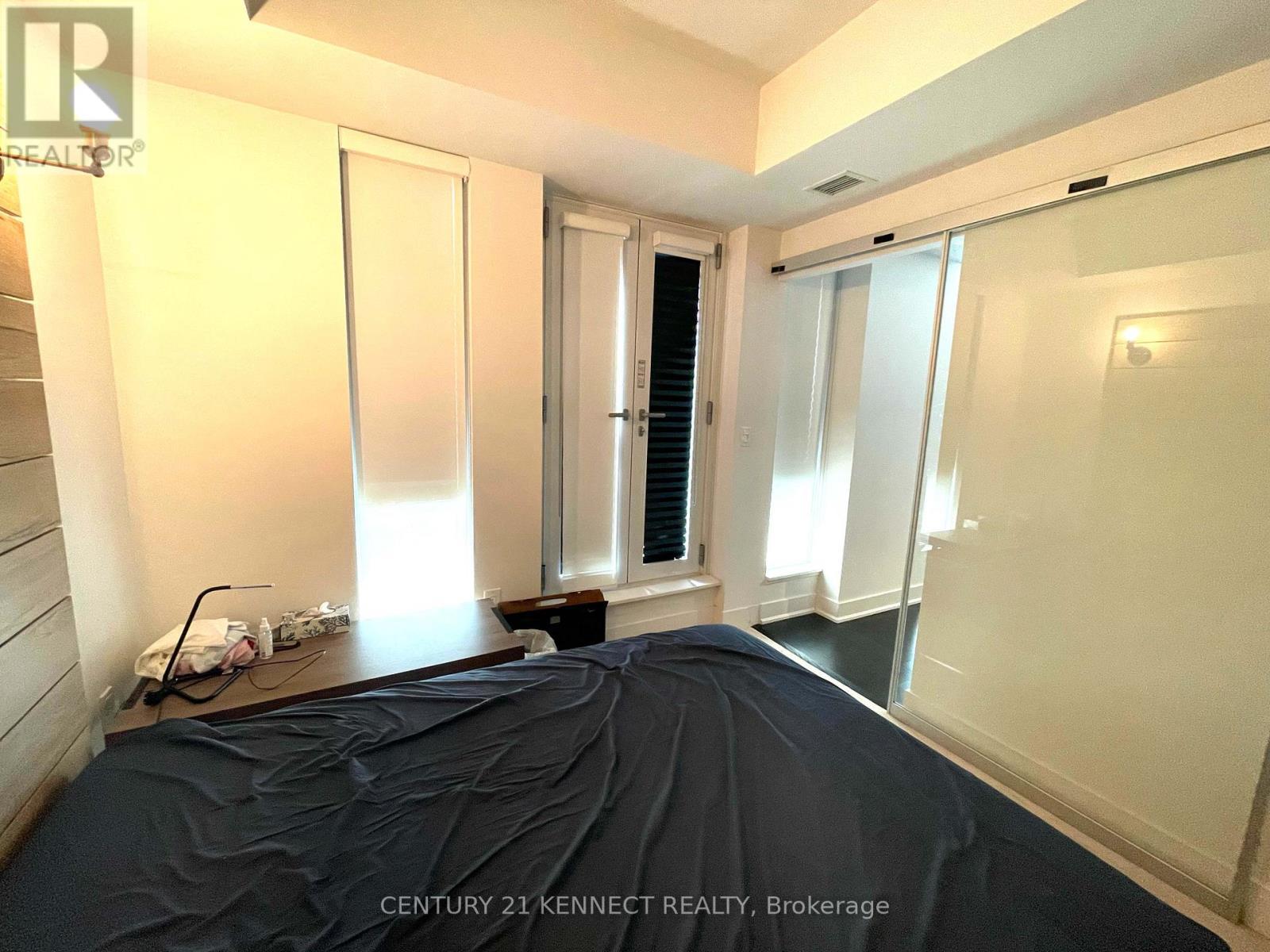 312 - 955 Bay Street, Toronto, ON - Indoor