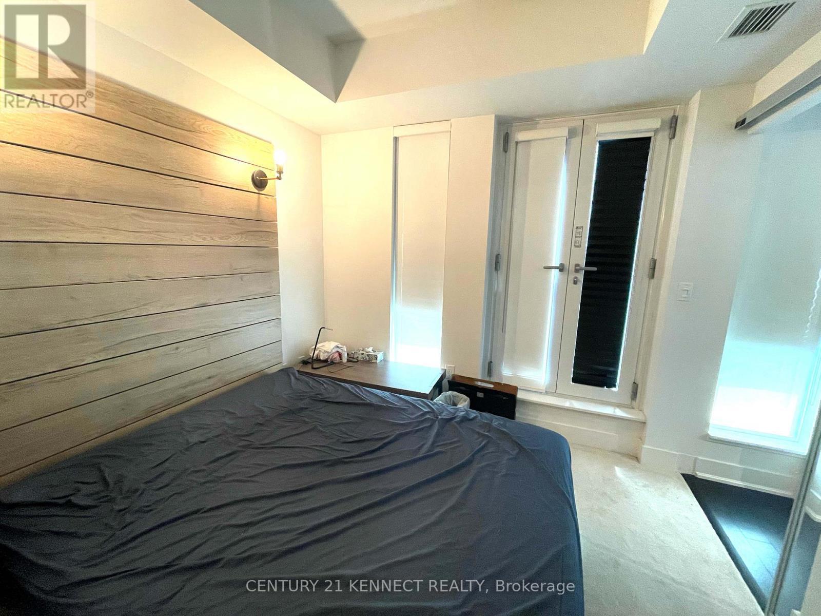 312 - 955 Bay Street, Toronto, ON - Indoor Photo Showing Bedroom