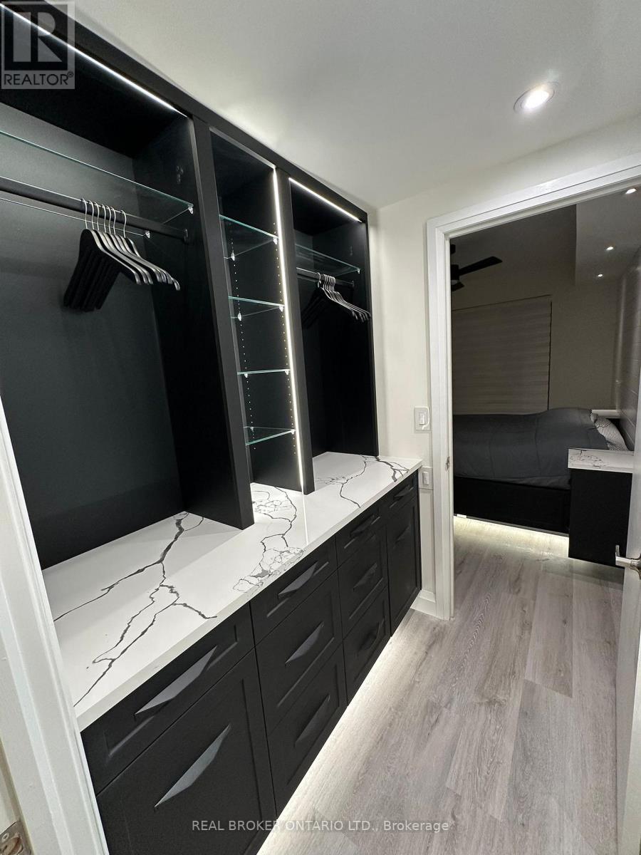 802 - 58 Lakeside Terrace, Barrie, ON - Indoor