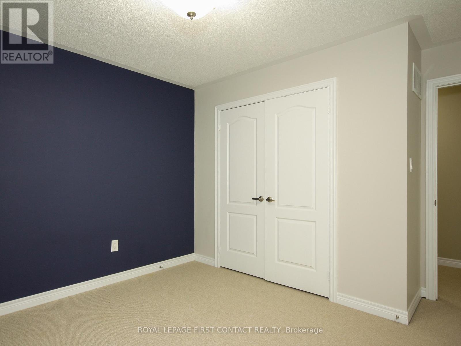 30 Forsyth Crescent, Springwater, ON - Indoor Photo Showing Other Room