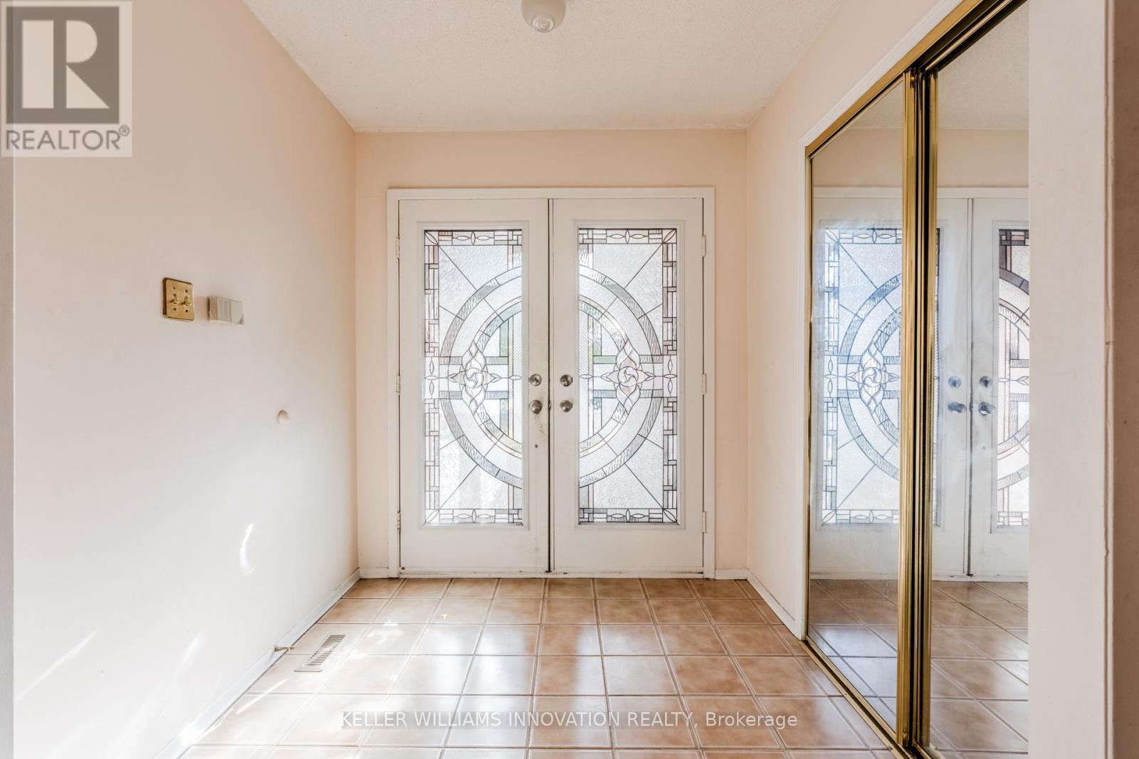 8 Dingwall Court, Brampton, ON - Indoor Photo Showing Other Room