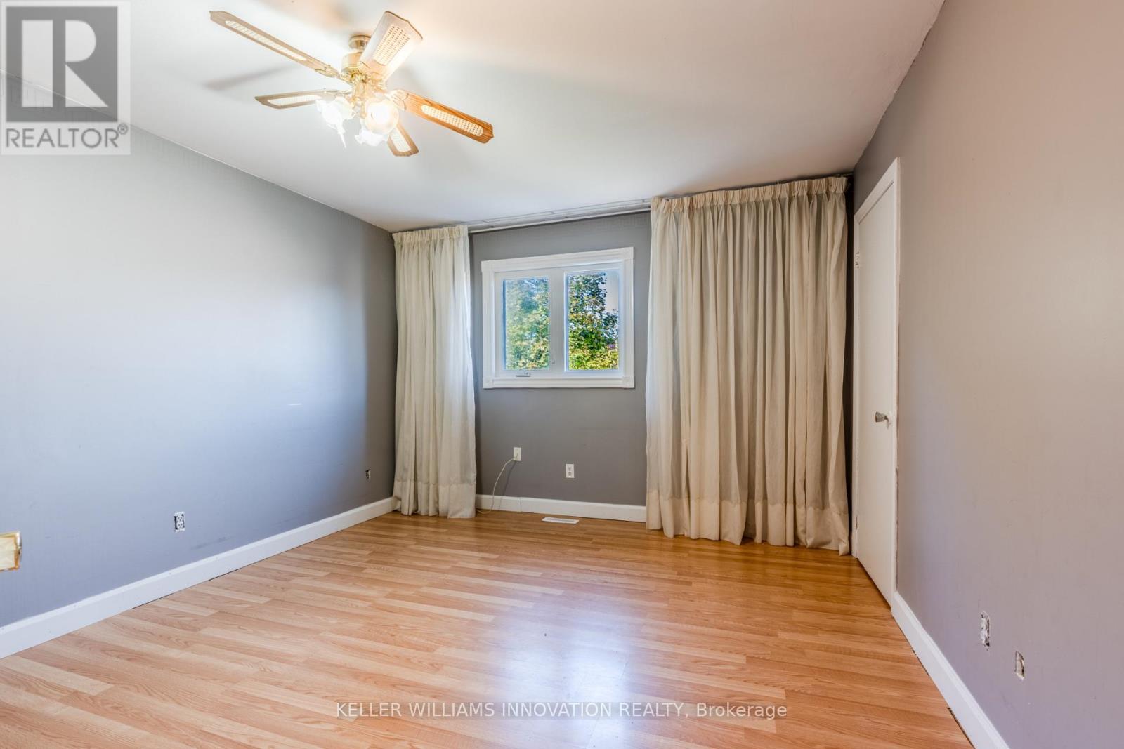 8 Dingwall Court, Brampton, ON - Indoor Photo Showing Other Room