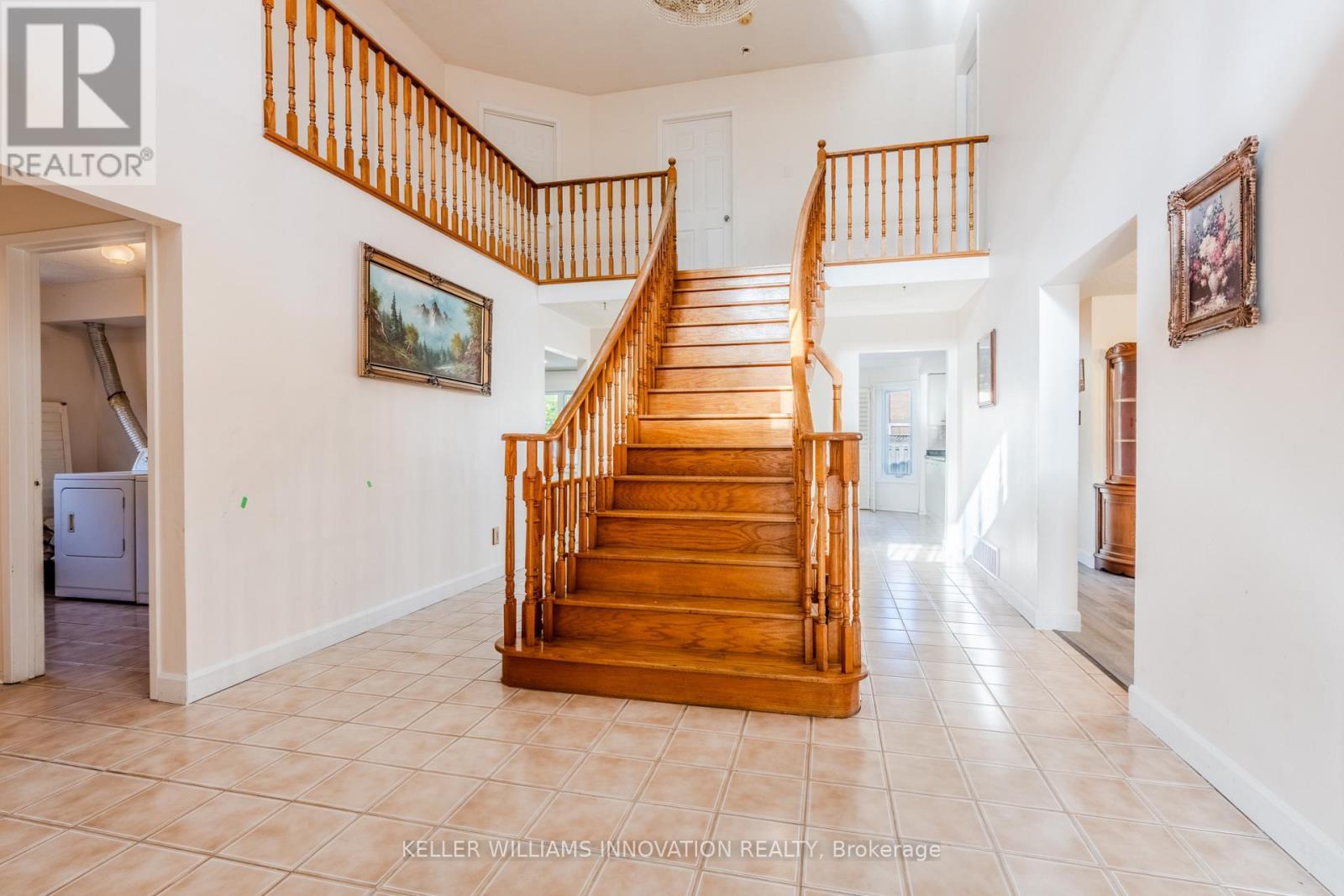 8 Dingwall Court, Brampton, ON - Indoor Photo Showing Other Room