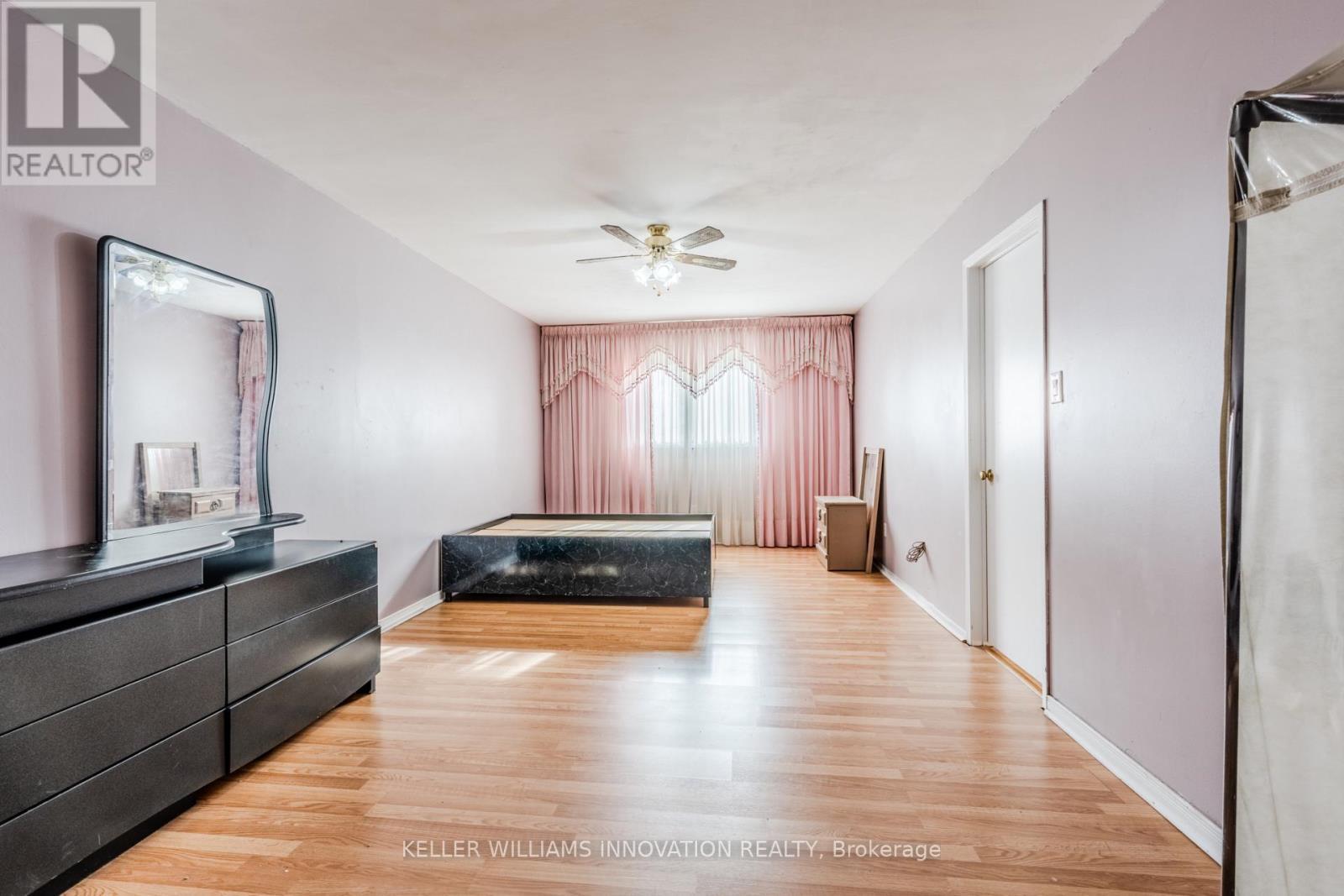 8 Dingwall Court, Brampton, ON - Indoor Photo Showing Other Room