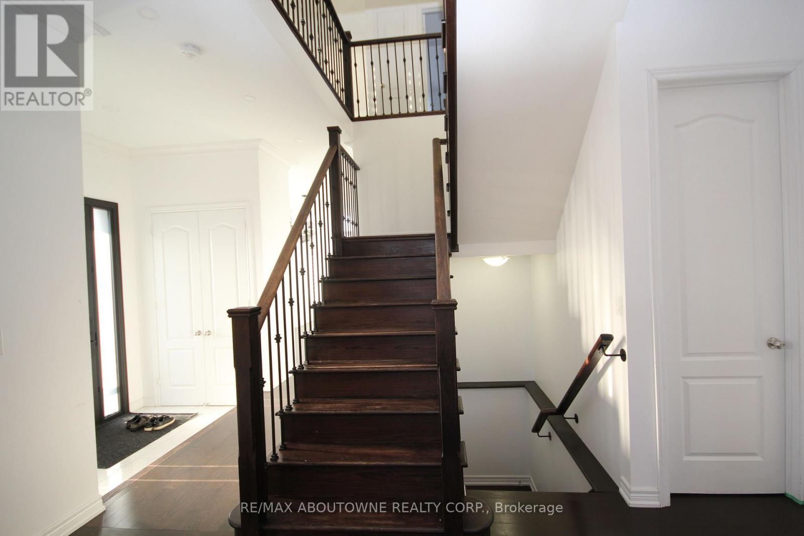 3892 Lodi Road, Burlington, ON - Indoor Photo Showing Other Room