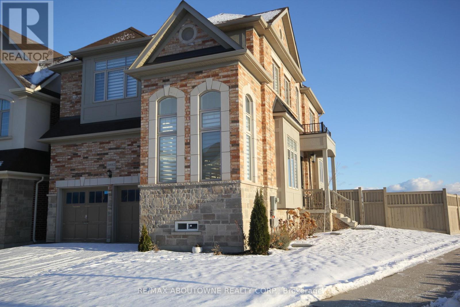 3892 Lodi Road, Burlington, ON - Outdoor