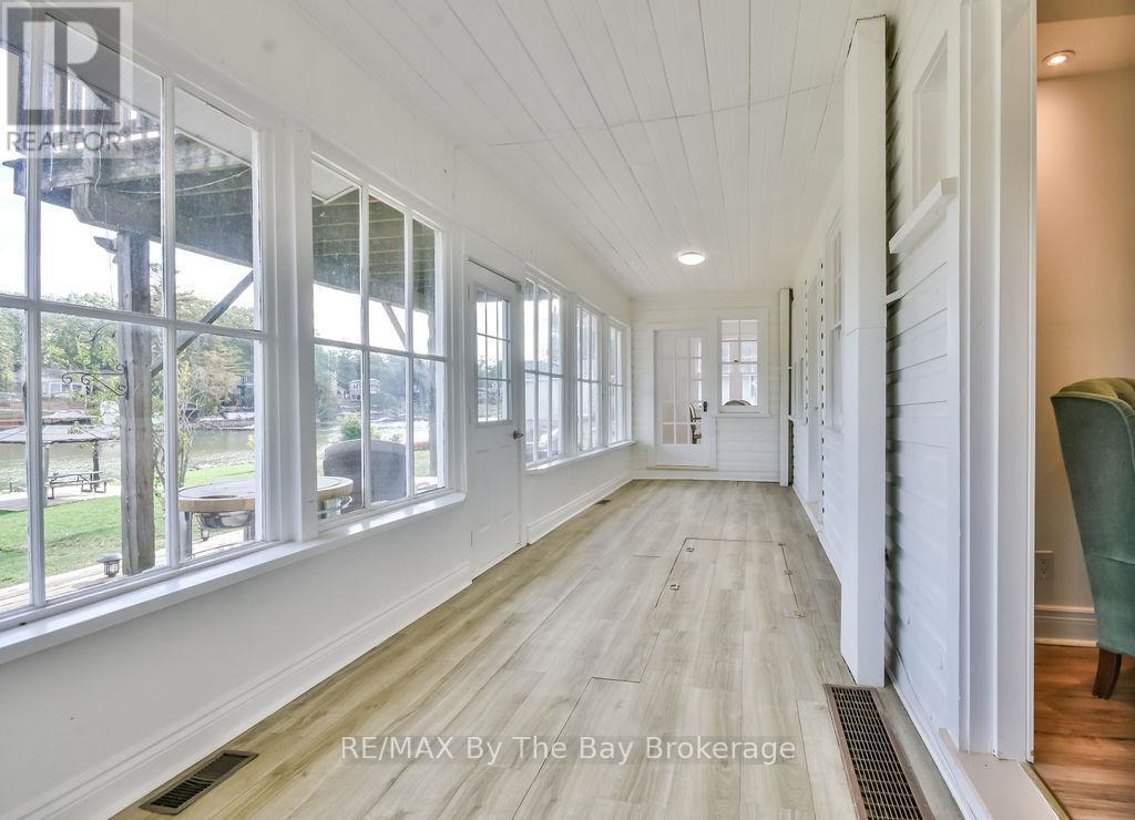 3 - 1067 Mosley Street, Wasaga Beach, ON - Indoor Photo Showing Other Room