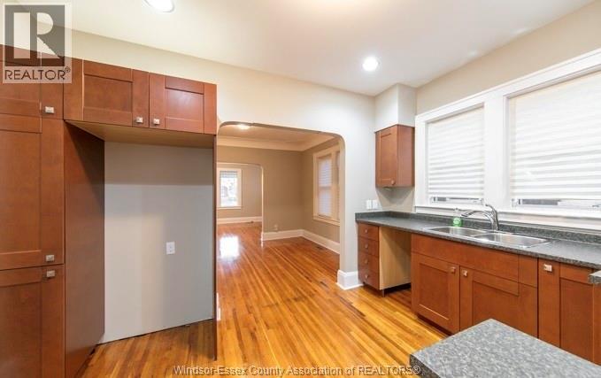 1536 Parent Avenue Unit# Main, Windsor, ON - Indoor Photo Showing Kitchen With Double Sink