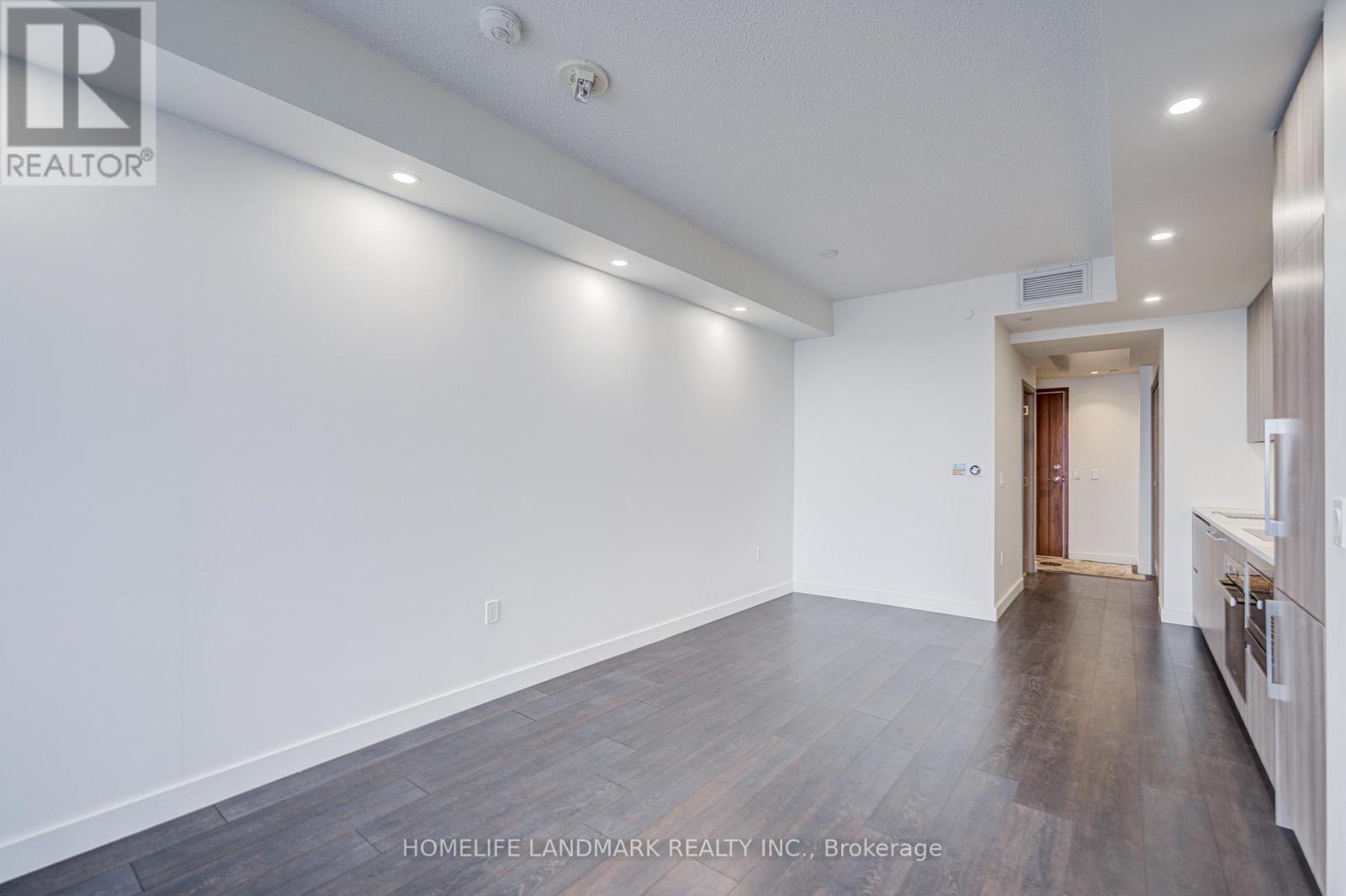 2303 - 85 Mcmahon Drive, Toronto, ON - Indoor Photo Showing Other Room