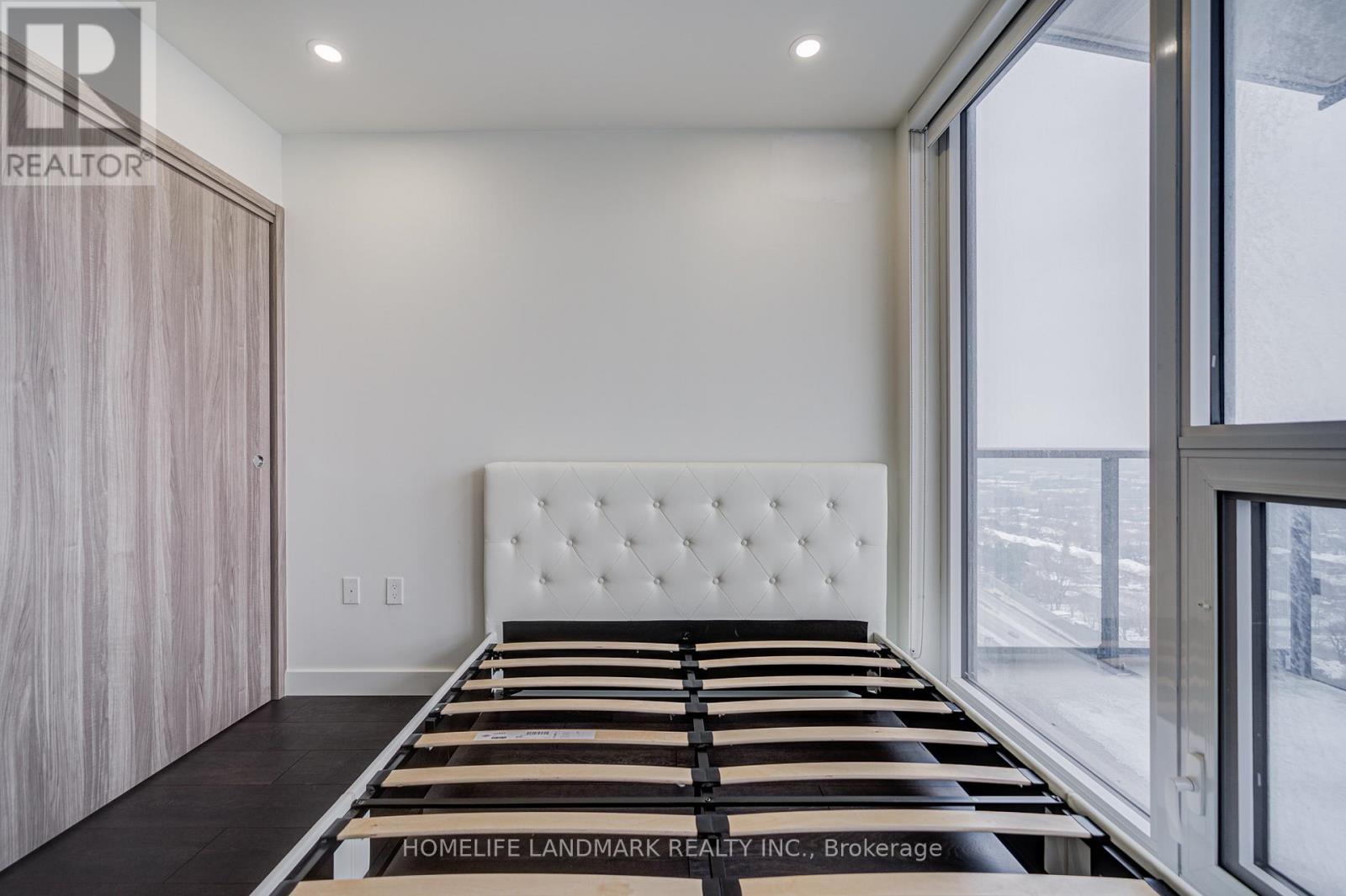 2303 - 85 Mcmahon Drive, Toronto, ON - Indoor Photo Showing Other Room