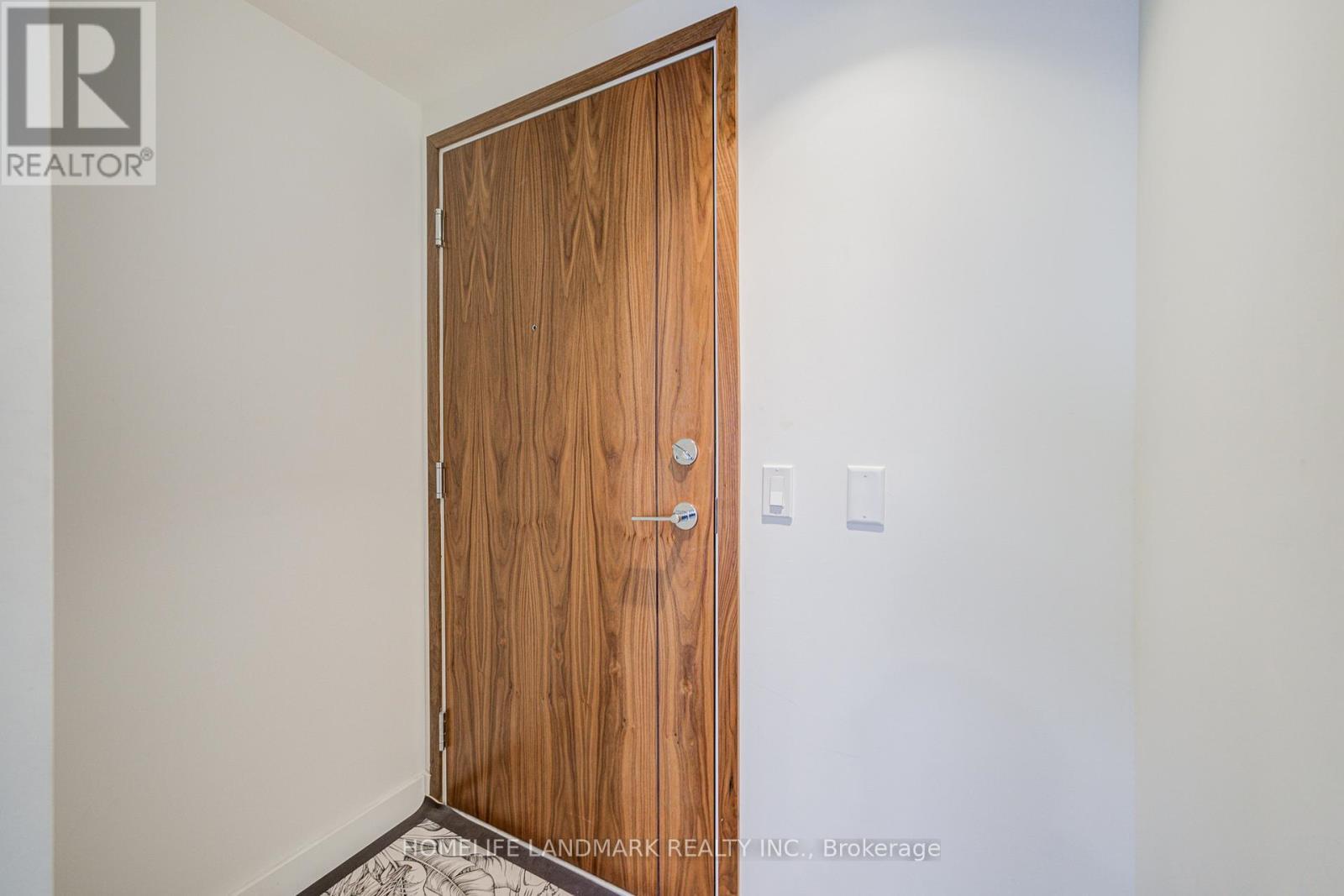 2303 - 85 Mcmahon Drive, Toronto, ON - Indoor Photo Showing Other Room
