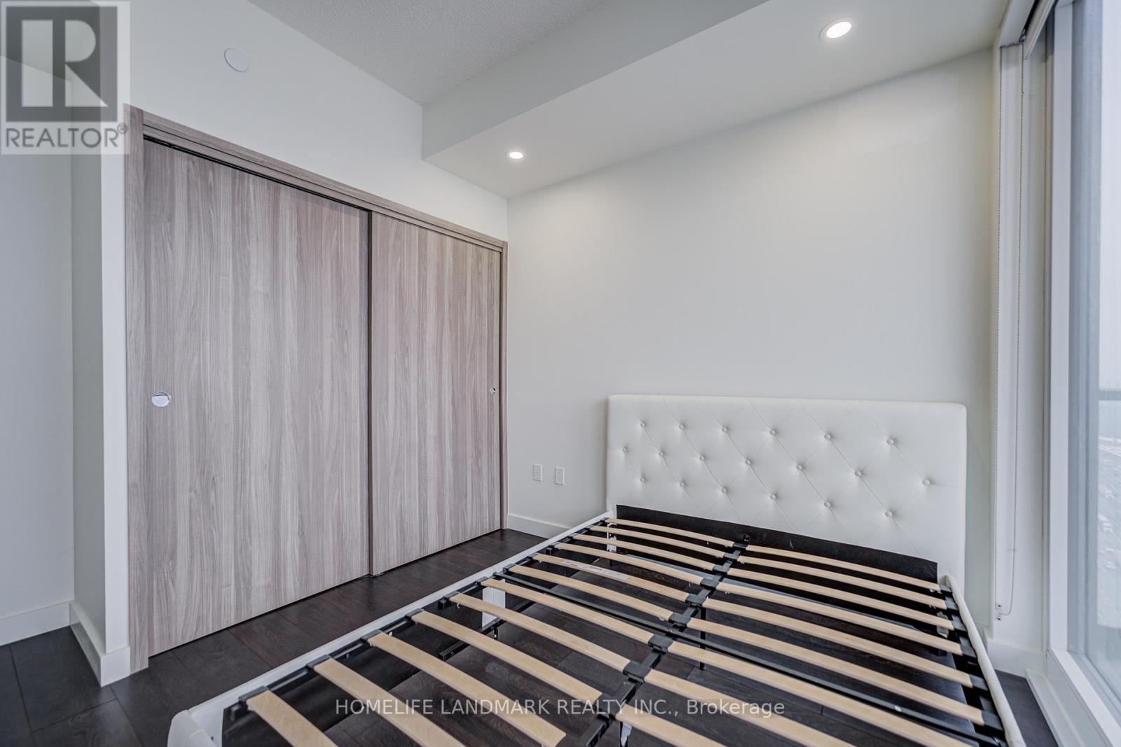 2303 - 85 Mcmahon Drive, Toronto, ON - Indoor Photo Showing Bedroom