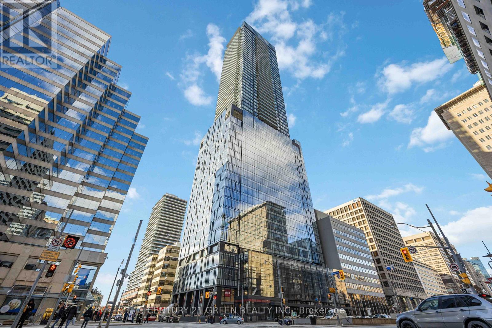 4006 - 488 University Avenue, Toronto, ON - Outdoor With Facade