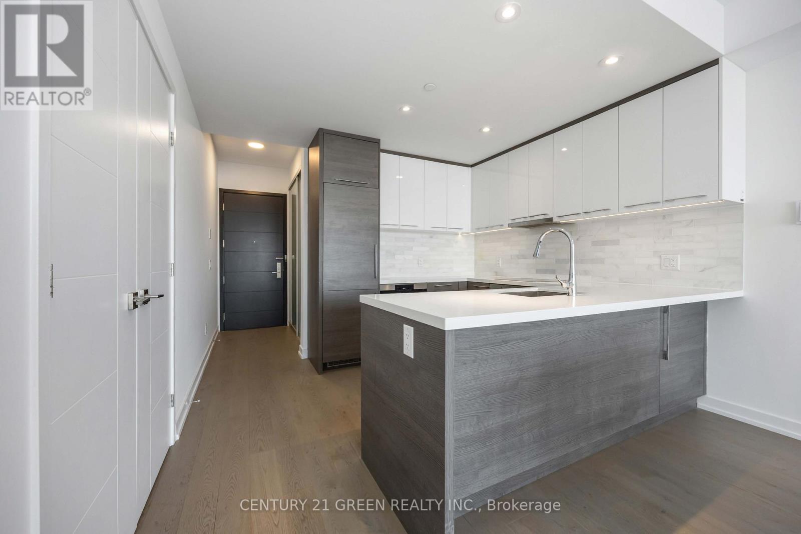 4006 - 488 University Avenue, Toronto, ON - Indoor Photo Showing Kitchen